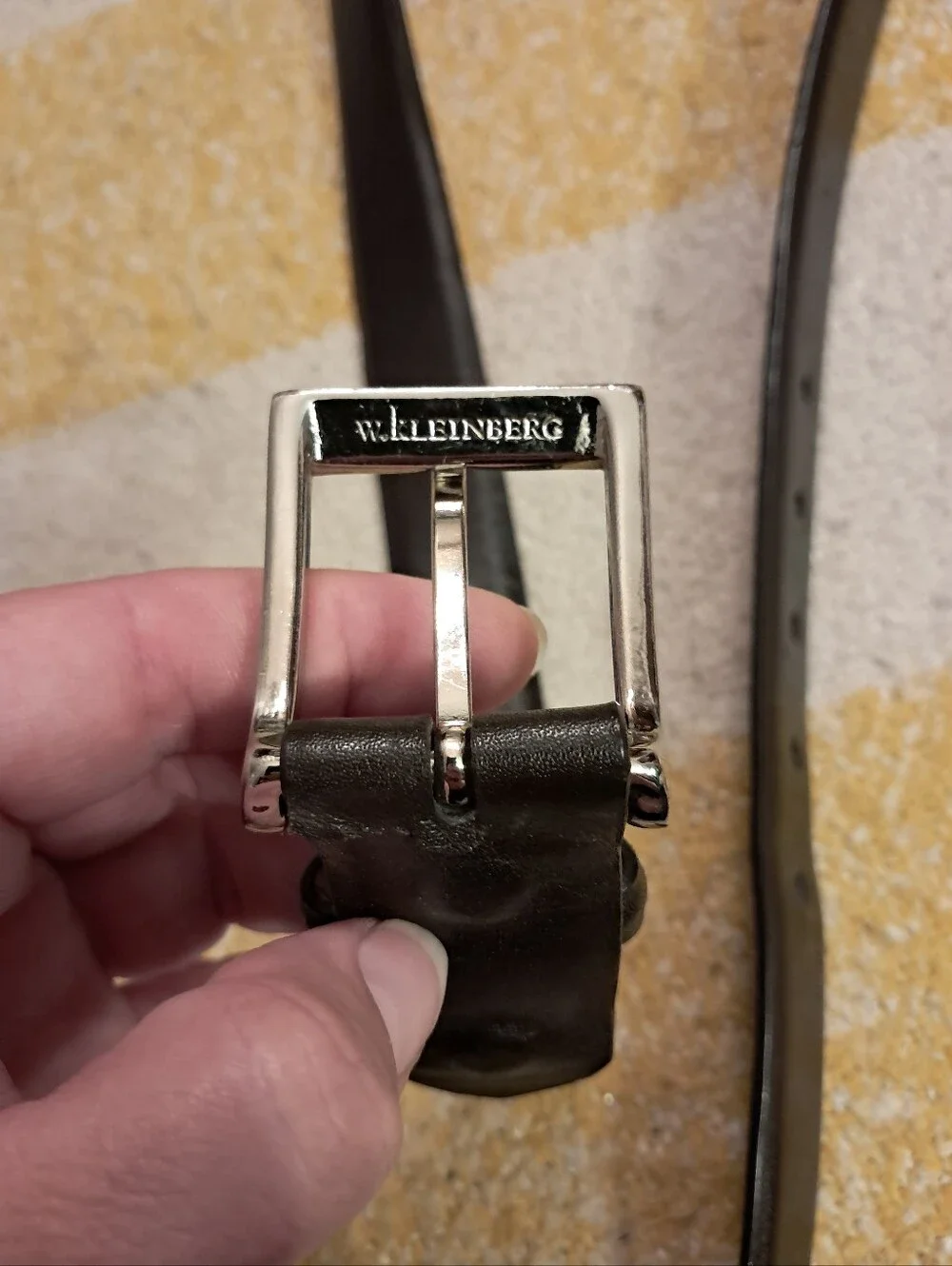 W. Kleinburg brand Mens size 40 genuine leather belt